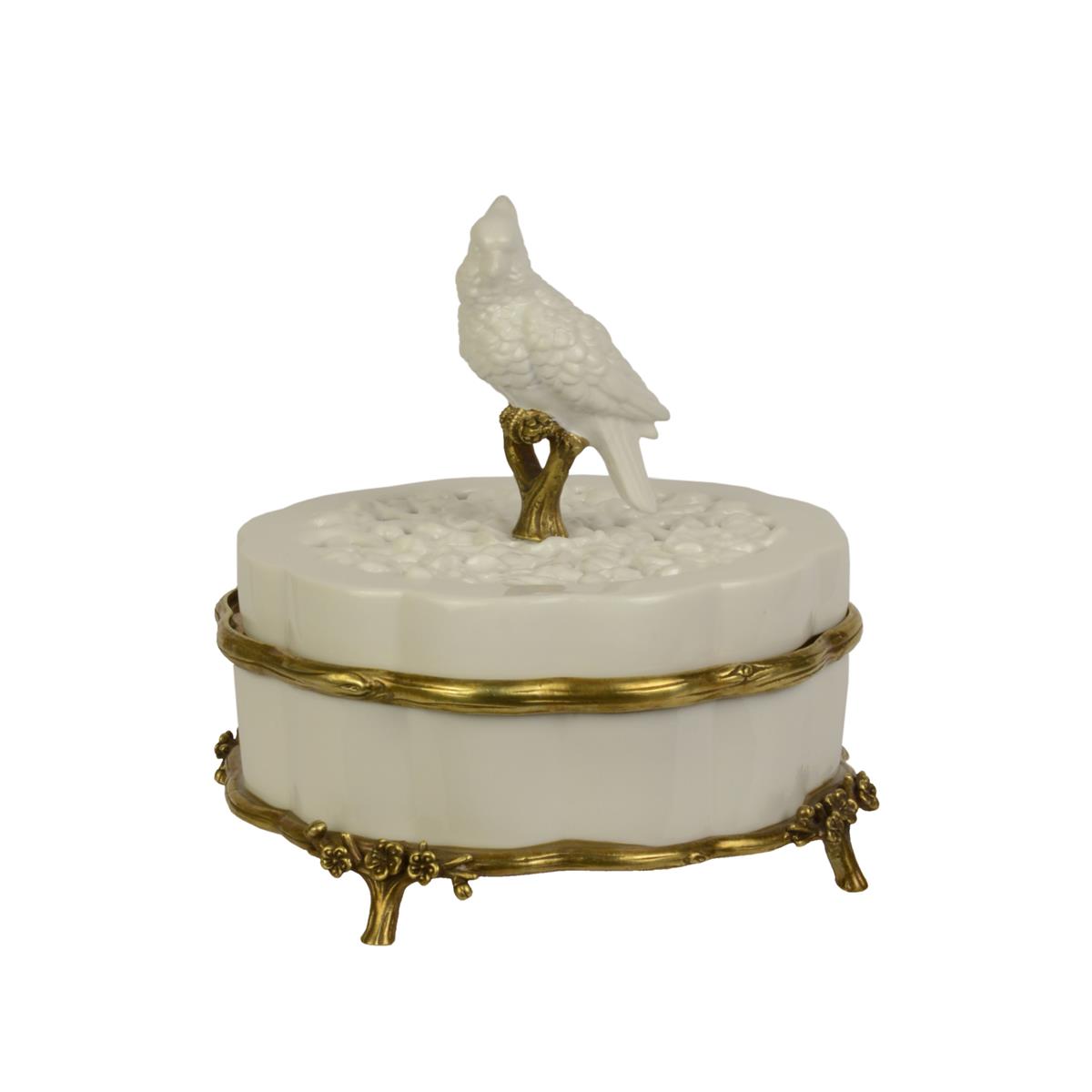 A BRASS MOUNTED CHINE DE BLANC PORC.BOX WITH PIERCED COVER